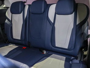能竞争GL8的国产MPV,二排座椅堪如头等舱,不是GM8